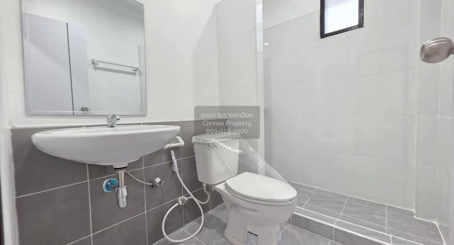For sale 3 bedrooms townhouse in Phra Samut Chedi, Samut Prakan