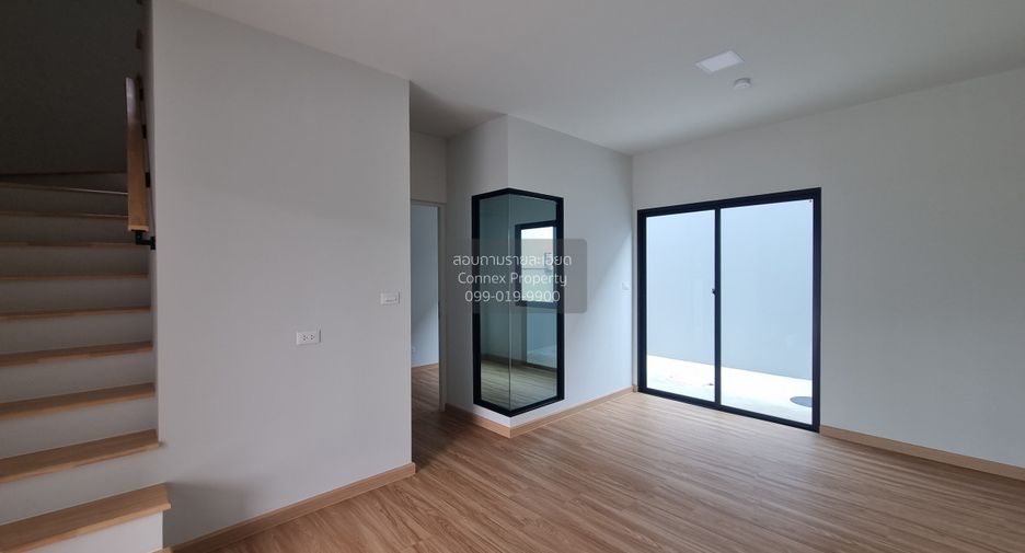 For sale 3 bedrooms townhouse in Prawet, Bangkok
