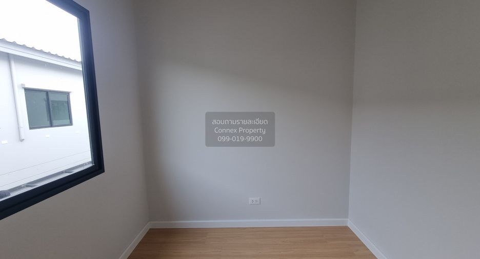 For sale 3 bedrooms townhouse in Prawet, Bangkok