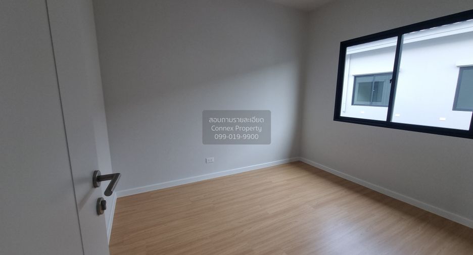 For sale 3 bedrooms townhouse in Prawet, Bangkok