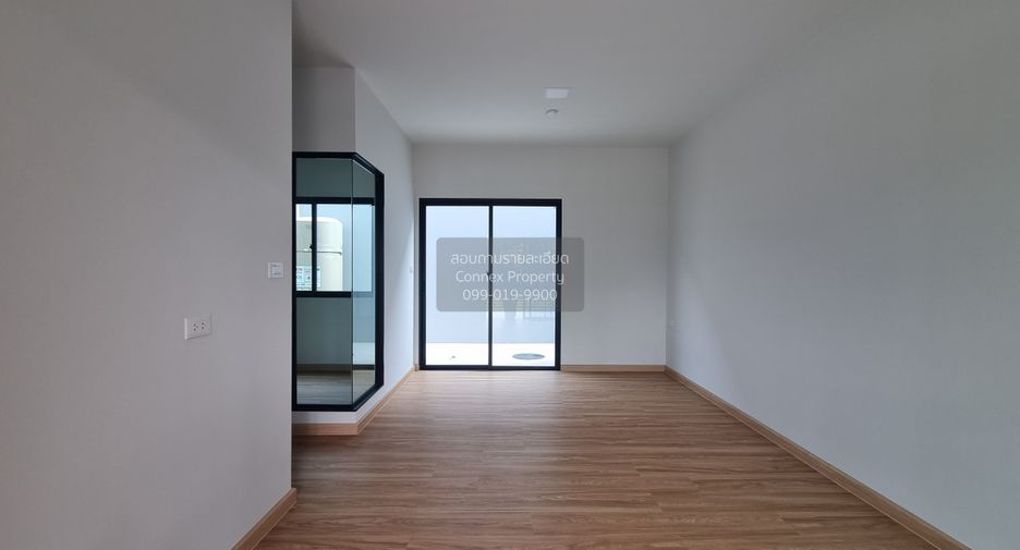 For sale 3 bedrooms townhouse in Prawet, Bangkok