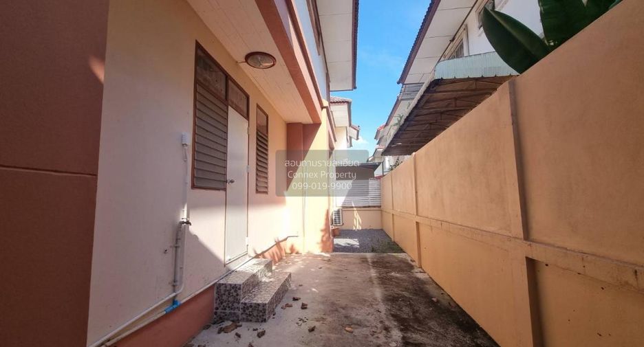 For sale 4 bedrooms house in Mueang Chachoengsao, Chachoengsao
