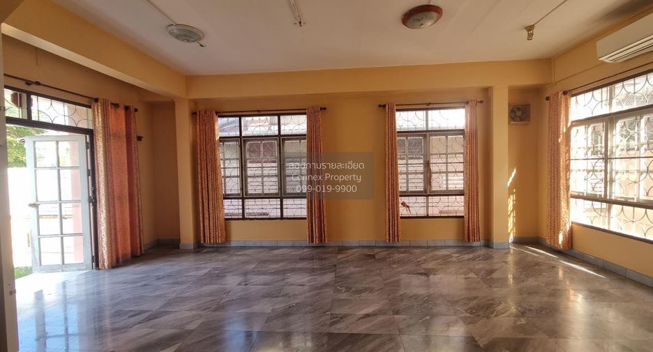 For sale 4 bedrooms house in Mueang Chachoengsao, Chachoengsao