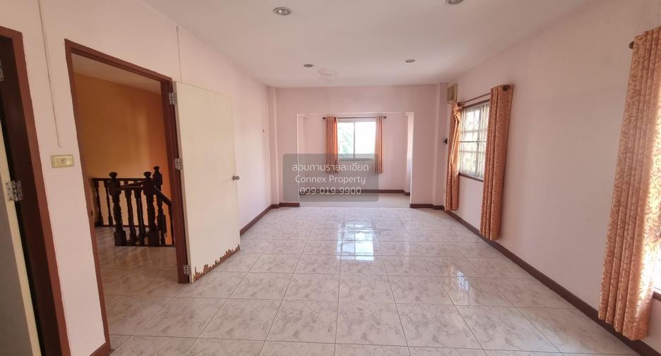 For sale 4 bedrooms house in Mueang Chachoengsao, Chachoengsao