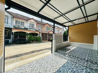 出售 3 卧室 联排别墅 在 Bang Bua Thong, Nonthaburi