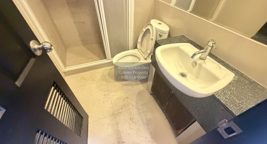 For sale 1 bed condo in Huai Khwang, Bangkok
