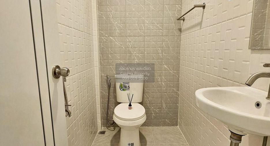 For sale 2 bedrooms townhouse in Don Mueang, Bangkok