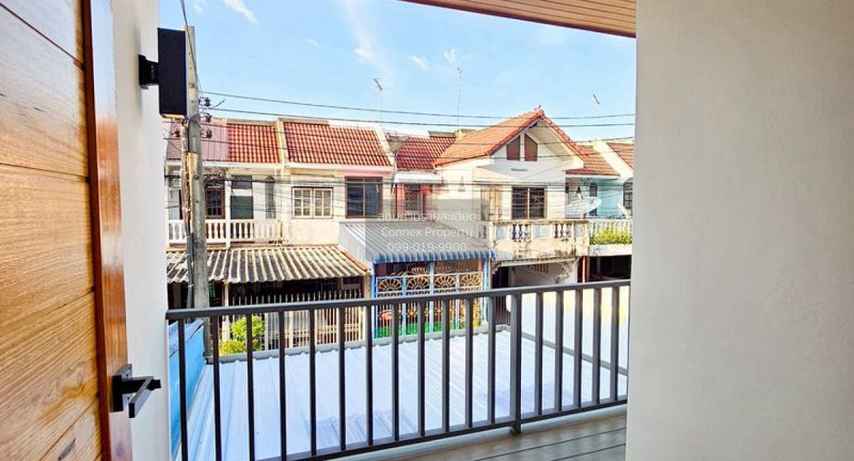 For sale 2 bedrooms townhouse in Don Mueang, Bangkok
