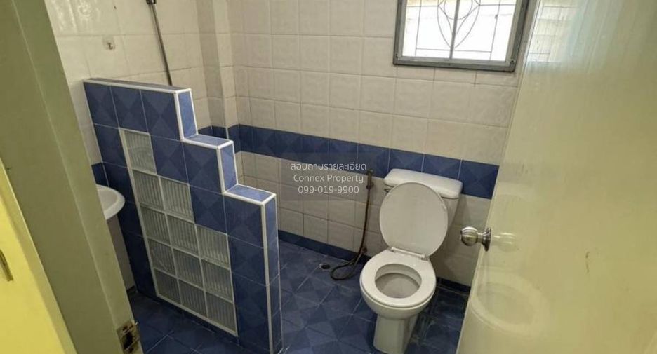 For sale 3 bedrooms townhouse in Bang Bon, Bangkok