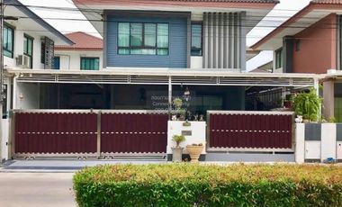 For sale 3 bedrooms house in Bang Khun Thian, Bangkok