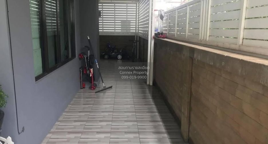 For sale 3 ベッドルーム house in Bang Khun Thian, Bangkok