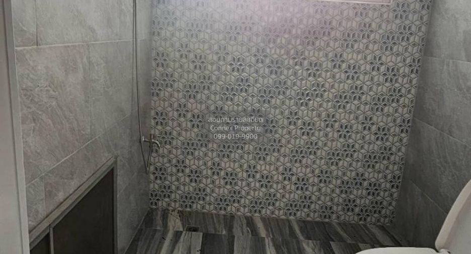 For sale 7 bedrooms house in Bang Phli, Samut Prakan