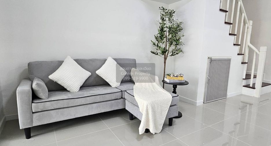 For sale 3 ベッドルーム townhouse in Khlong Luang, Pathum Thani