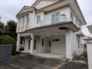 For sale 5 bedrooms house in Khan Na Yao, Bangkok