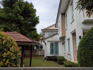 For sale 5 bedrooms house in Khan Na Yao, Bangkok