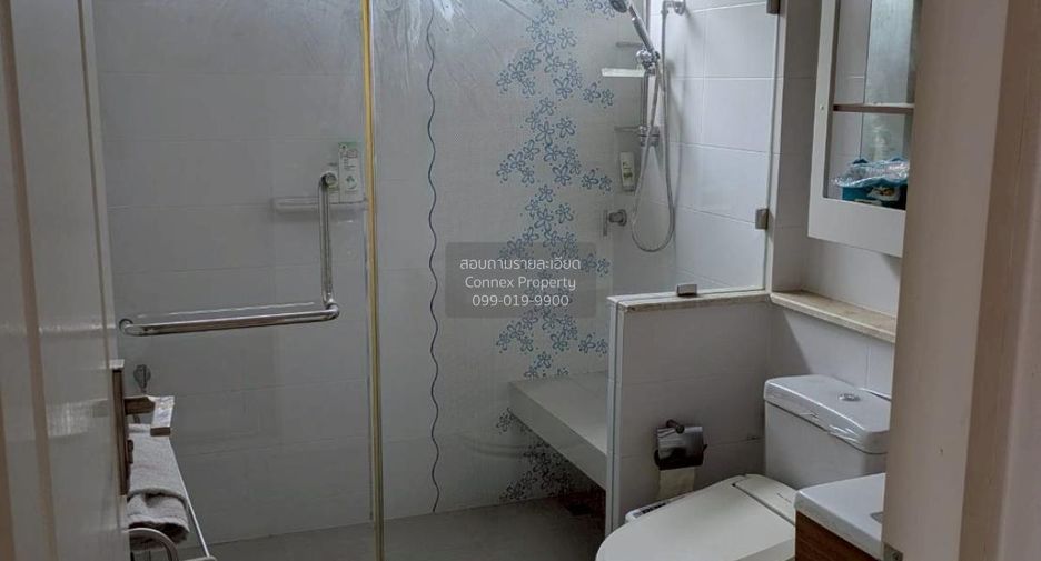 For sale 5 bedrooms house in Khan Na Yao, Bangkok