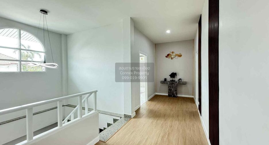 Casa en venta de 4 habitaciones en Bang Lamung, Chonburi