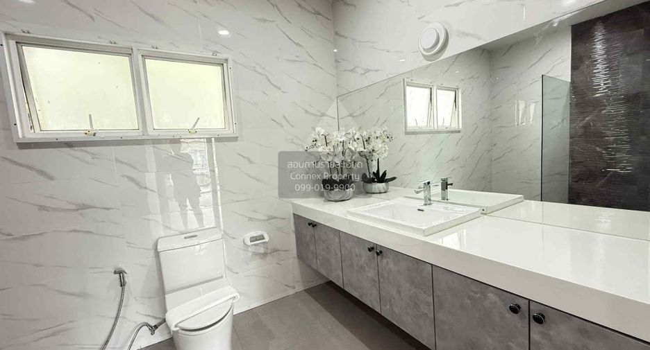 Casa en venta de 4 habitaciones en Bang Lamung, Chonburi