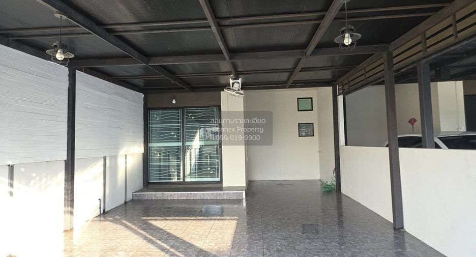 For sale 2 bedrooms townhouse in Bang Phli, Samut Prakan
