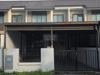 For sale 2 bedrooms townhouse in Bang Phli, Samut Prakan