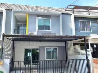 For sale 4 ベッドルーム townhouse in Bang Phli, Samut Prakan