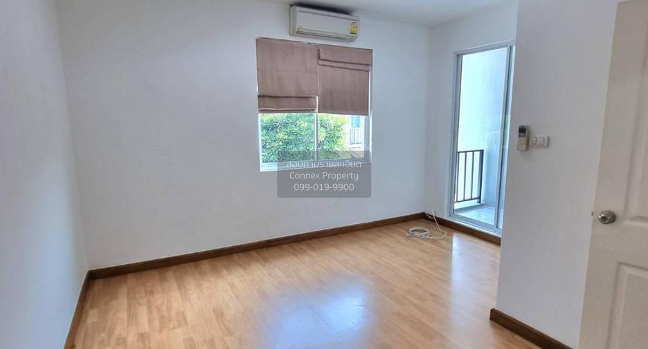 For sale 4 bedrooms townhouse in Bang Phli, Samut Prakan