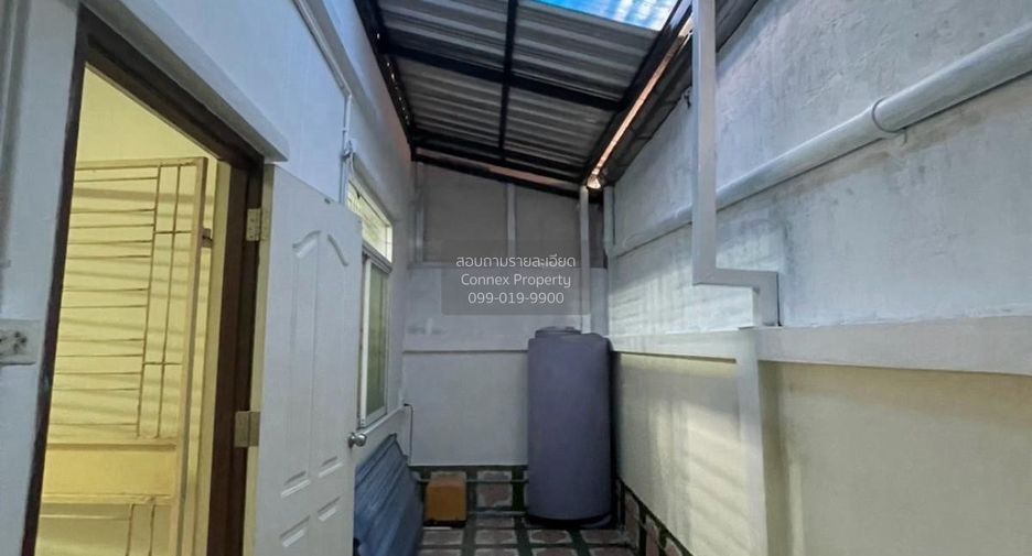 For sale 4 bedrooms townhouse in Bang Phli, Samut Prakan