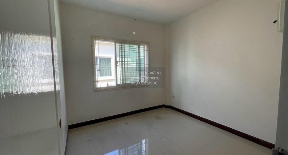 For sale 4 bedrooms townhouse in Bang Phli, Samut Prakan