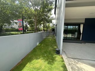出售 4 卧室 联排别墅 在 Bang Kruai, Nonthaburi