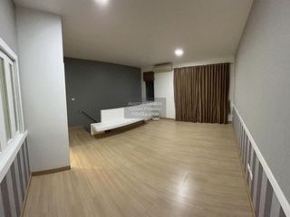 For sale 3 ベッドルーム townhouse in Khan Na Yao, Bangkok