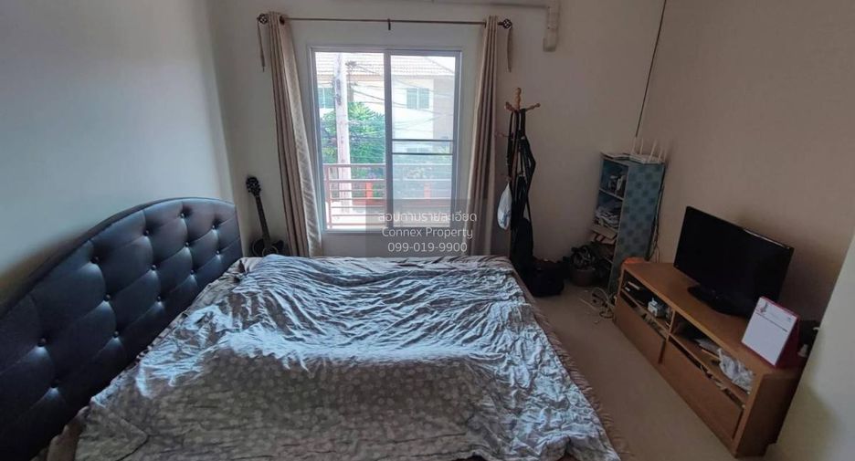 For sale 4 bedrooms townhouse in Phra Samut Chedi, Samut Prakan
