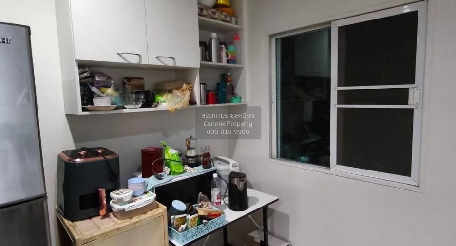 For sale 4 bedrooms townhouse in Phra Samut Chedi, Samut Prakan