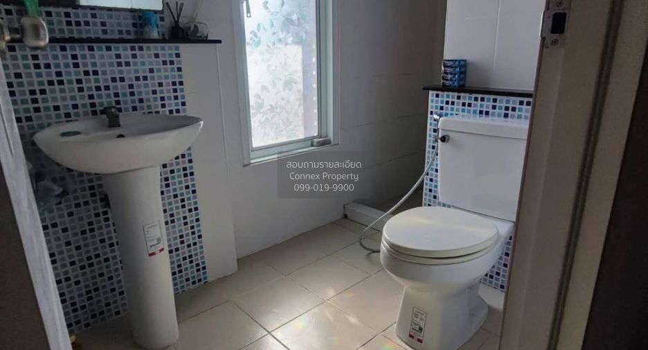 For sale 4 bedrooms townhouse in Phra Samut Chedi, Samut Prakan