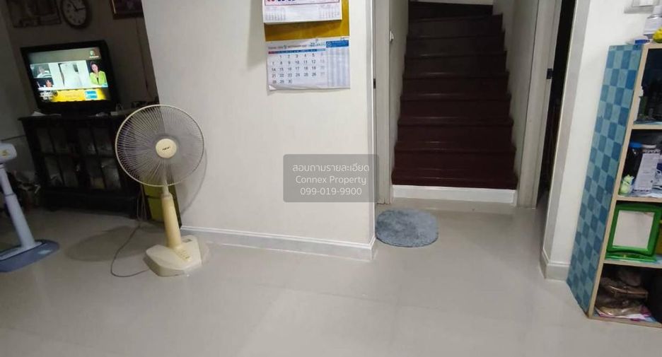 For sale 4 bedrooms townhouse in Phra Samut Chedi, Samut Prakan