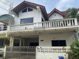 For sale 5 ベッドルーム townhouse in Bang Khae, Bangkok