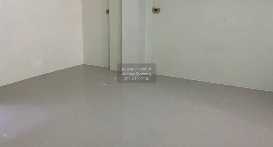 For sale 5 bedrooms townhouse in Bang Khae, Bangkok