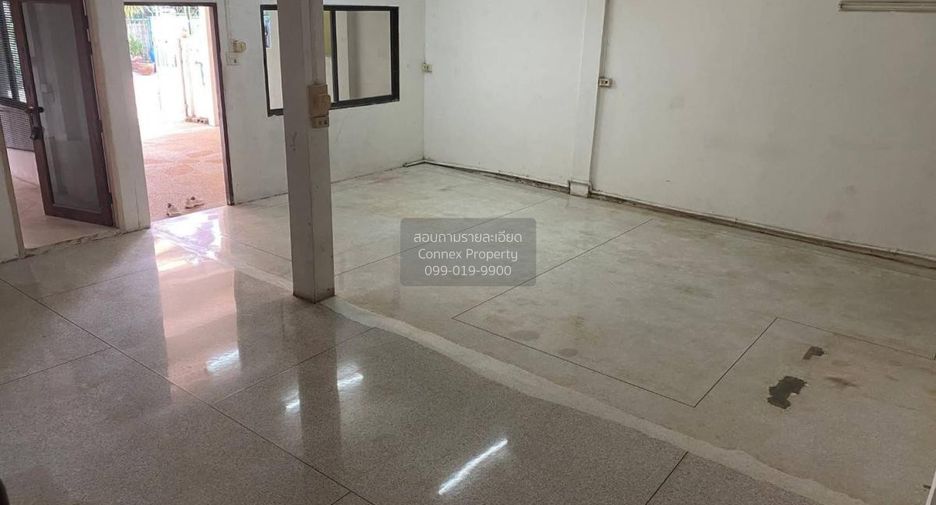 For sale 5 bedrooms townhouse in Bang Khae, Bangkok