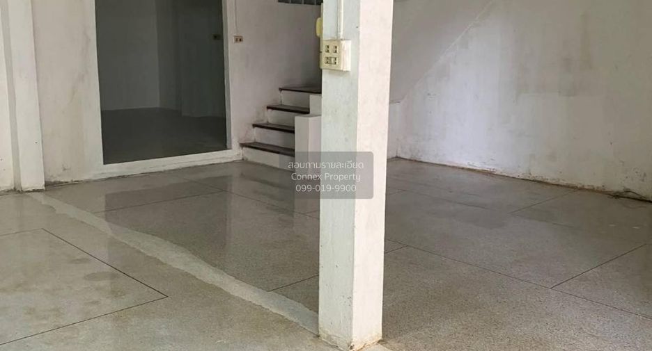 For sale 5 bedrooms townhouse in Bang Khae, Bangkok