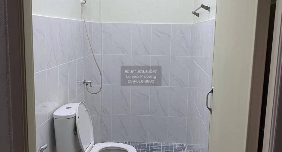 For sale 5 bedrooms townhouse in Bang Khae, Bangkok
