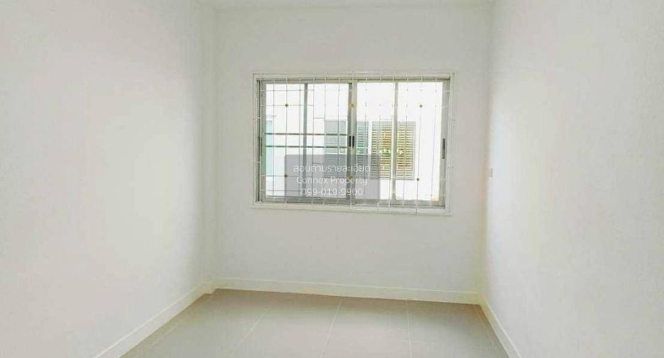 For sale 3 bedrooms townhouse in Min Buri, Bangkok