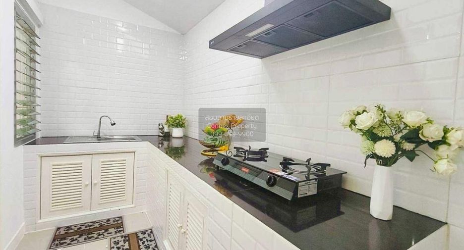 For sale 3 bedrooms townhouse in Min Buri, Bangkok
