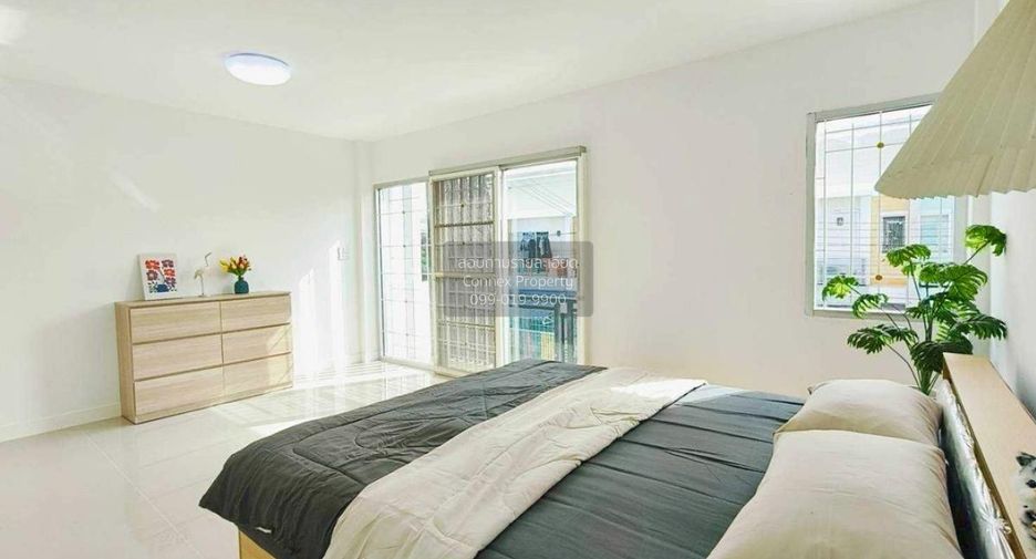 For sale 3 bedrooms townhouse in Min Buri, Bangkok