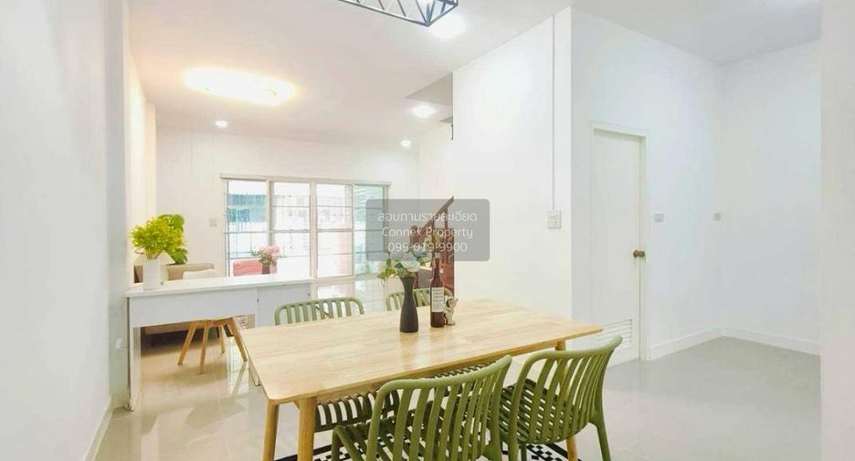 For sale 3 bedrooms townhouse in Min Buri, Bangkok