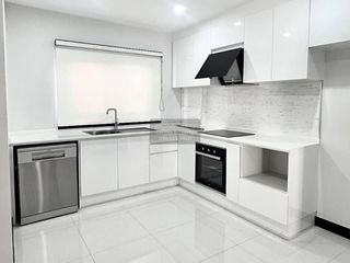 For sale 4 bedrooms house in Bang Phli, Samut Prakan
