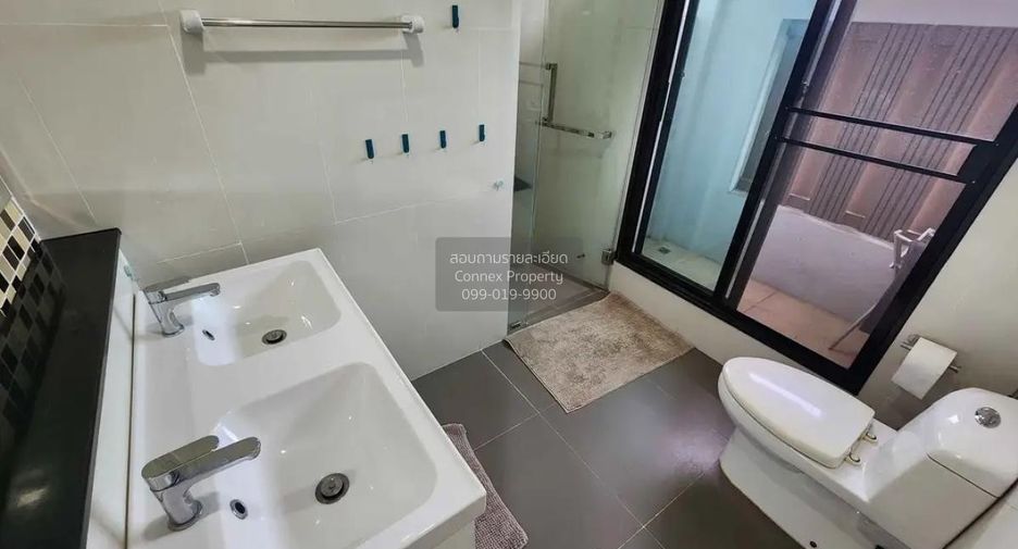 For sale 3 bedrooms house in Phasi Charoen, Bangkok