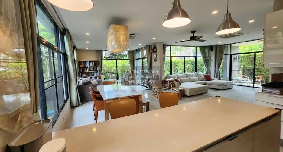 For sale 3 bedrooms house in Phasi Charoen, Bangkok
