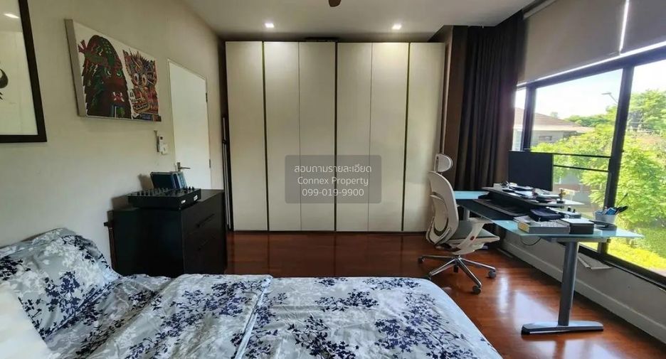 For sale 3 bedrooms house in Phasi Charoen, Bangkok