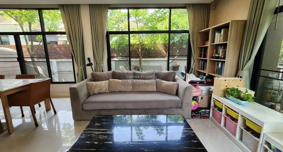 For sale 3 bedrooms house in Phasi Charoen, Bangkok