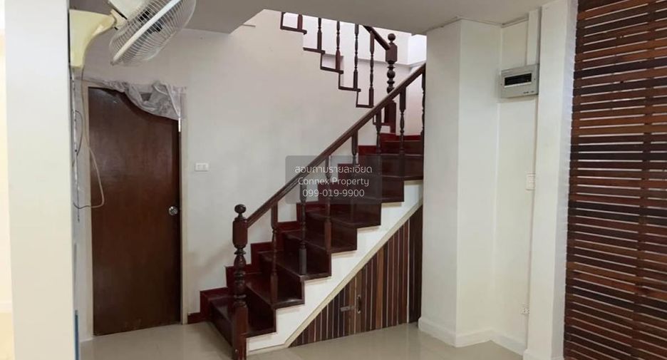 À vendre 2 chambres maison à Khlong Sam Wa, Bangkok