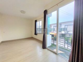 For sale 4 bedrooms townhouse in Bang Khun Thian, Bangkok
